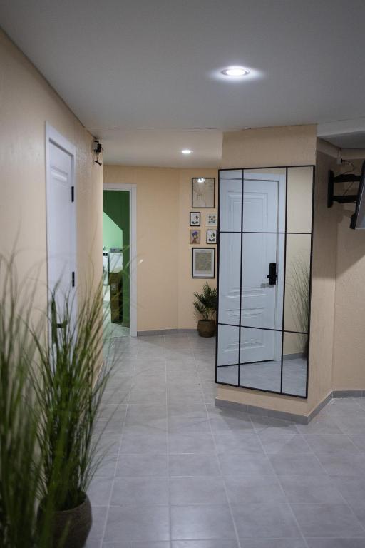 Interior 13