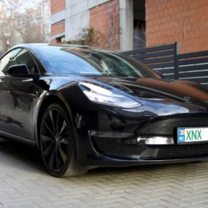 Tesla Model 3 Performance